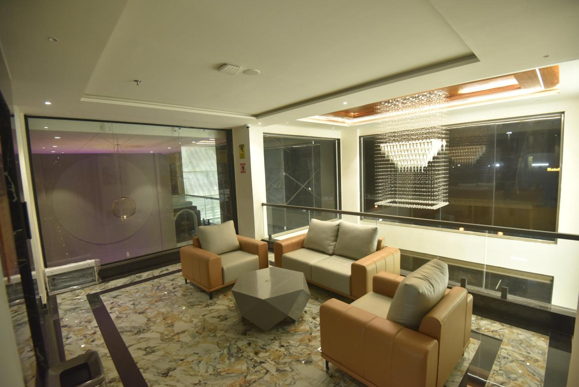 Kings Kraft Tremezzo Inn, Somnath Bagian luar foto