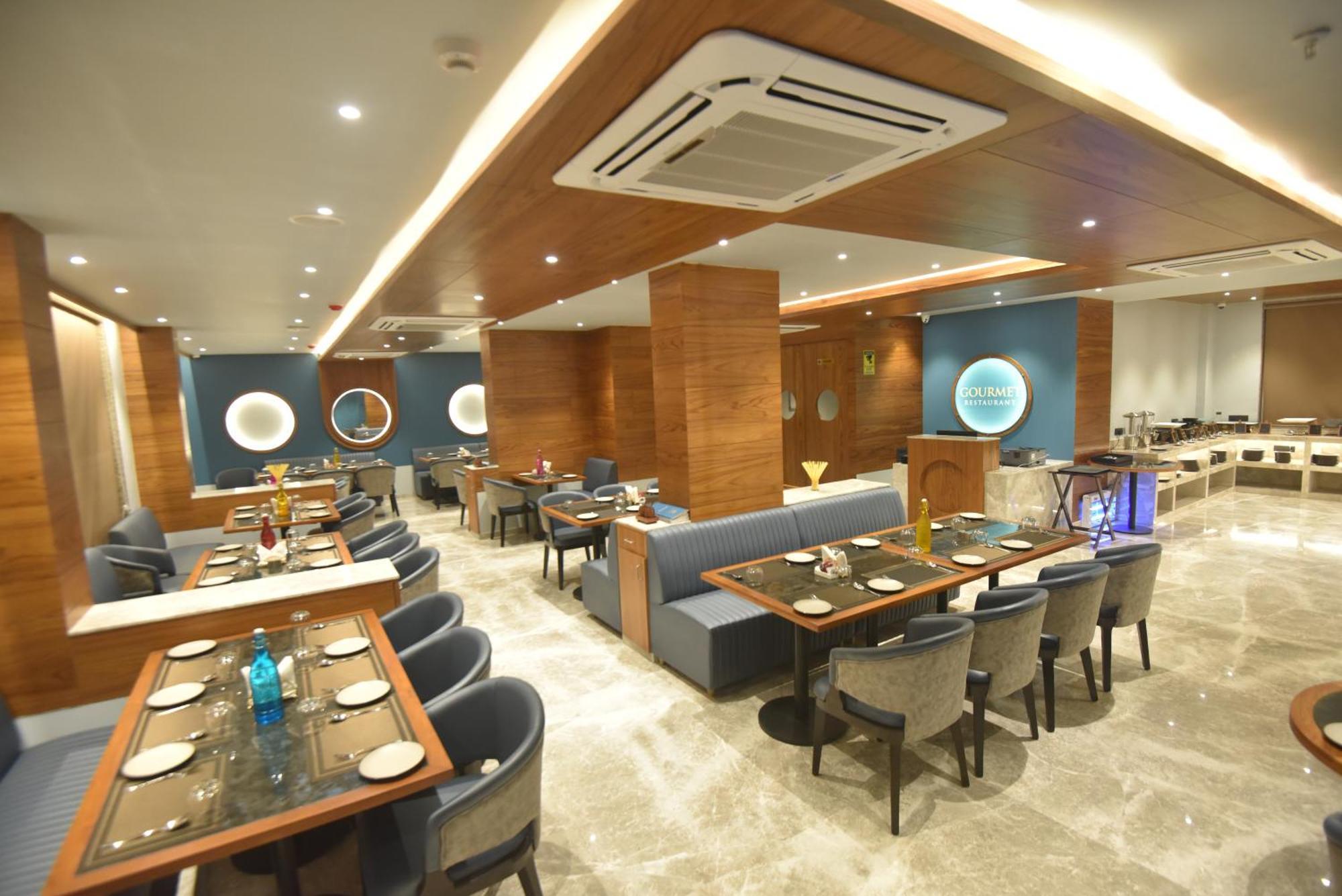 Kings Kraft Tremezzo Inn, Somnath Bagian luar foto