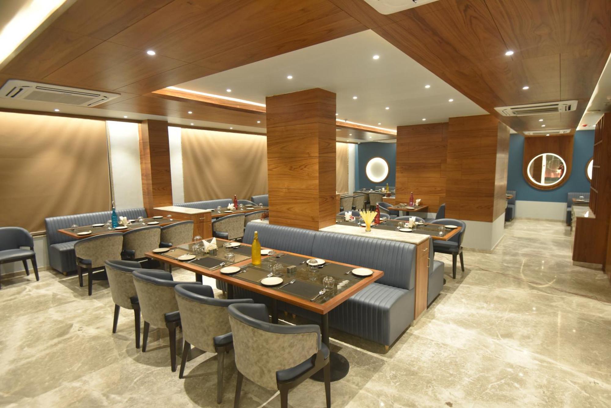 Kings Kraft Tremezzo Inn, Somnath Bagian luar foto